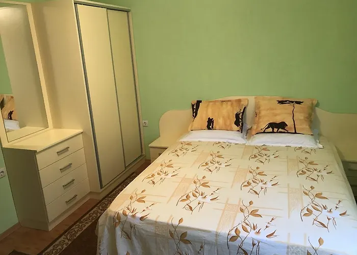 Апартамент Elena